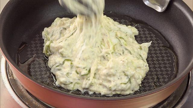 画像7: 栄養満点!おやつにも!めかぶを使った “ふわとろお好み焼き”
「超お手軽!ロバート馬場ちゃんの楽楽ごはん」