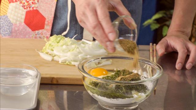 画像5: 栄養満点!おやつにも!めかぶを使った “ふわとろお好み焼き”
「超お手軽!ロバート馬場ちゃんの楽楽ごはん」