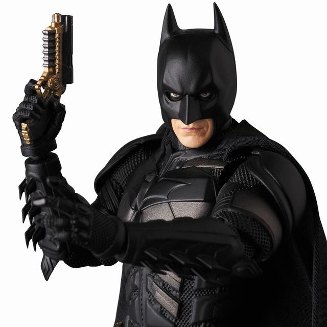 画像2: 『ダークナイト』でクリスチャン・ベールが演じたバットマンのディテールにこだわったフィギュアが登場!