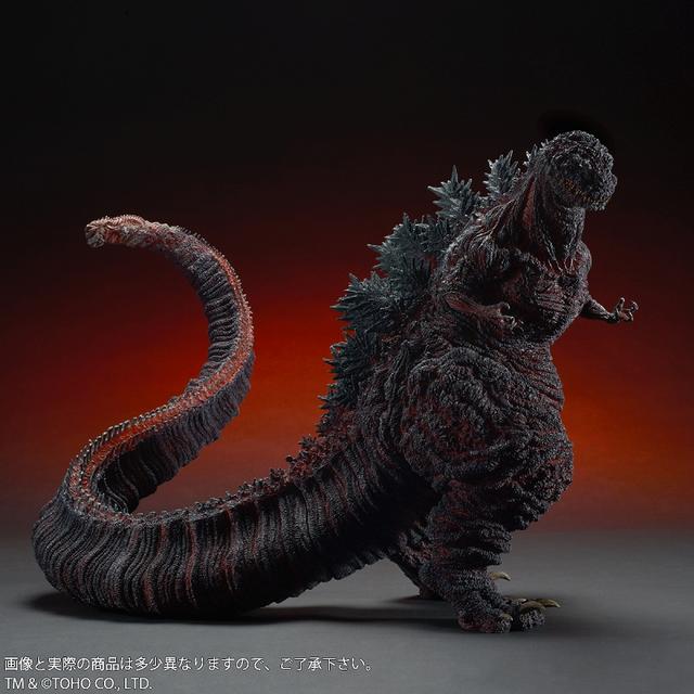 画像3: 全高約47センチ、全長約83センチ!
迫力のある「シン・ゴジラ」が 登場!