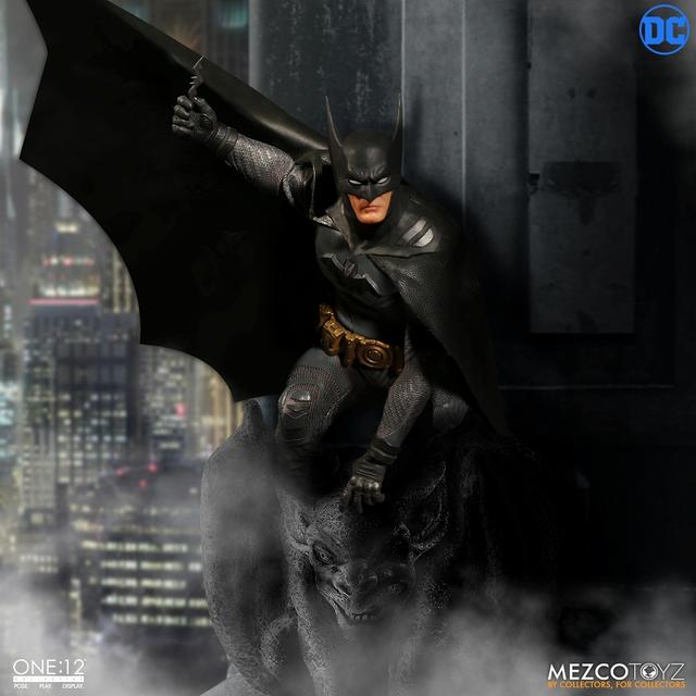 画像4: 「アセンディング・ナイト」版バットマンがフィギュア化!
ケレン味あるコミックデザインならでは「バットマン」を再現