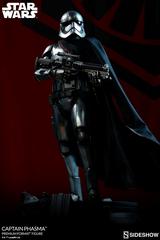 画像1: スターウォーズ フォースの覚醒』から
劇中のキャプテン・ファズマを、大迫力の全高約57センチのスタチューとして立体化!