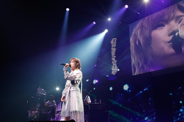 画像: 岡田奈々のソロ ©AKS