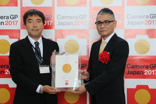 画像: 「カメラグランプリ2017カメラ記者クラブ賞(2機種)」はニコンD500に