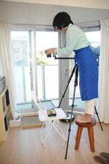 画像: ▲この日の「箱庭」を撮影中の大門さん。