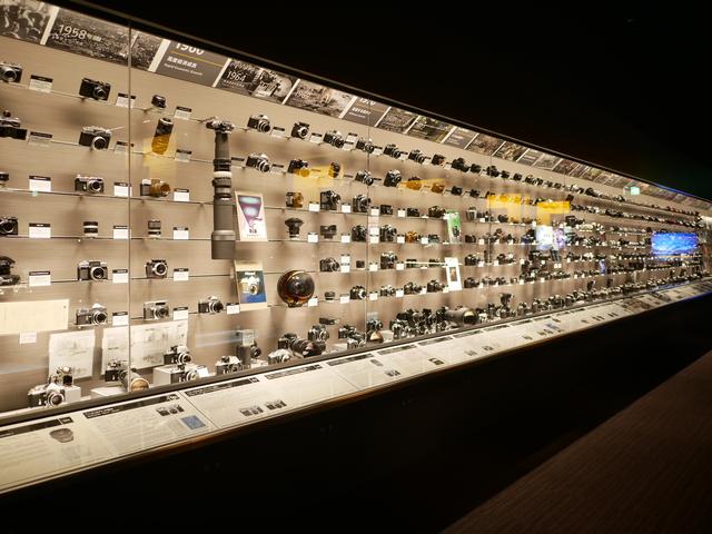 画像: 「ニコン1型」から最新一眼レフまで約450点が一堂に展示されている。