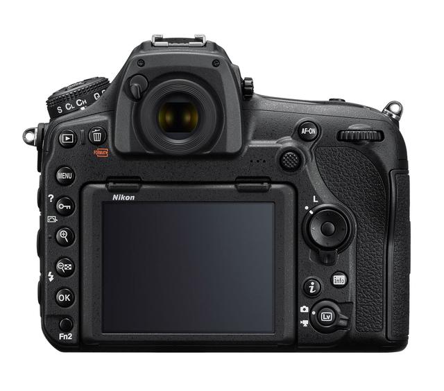 画像: ▲D850の背面はD810にあった「AE-L/AF-L」ボタンがなくなり、「AF-ON」ボタンの左下にサブセレクターが設けられた。