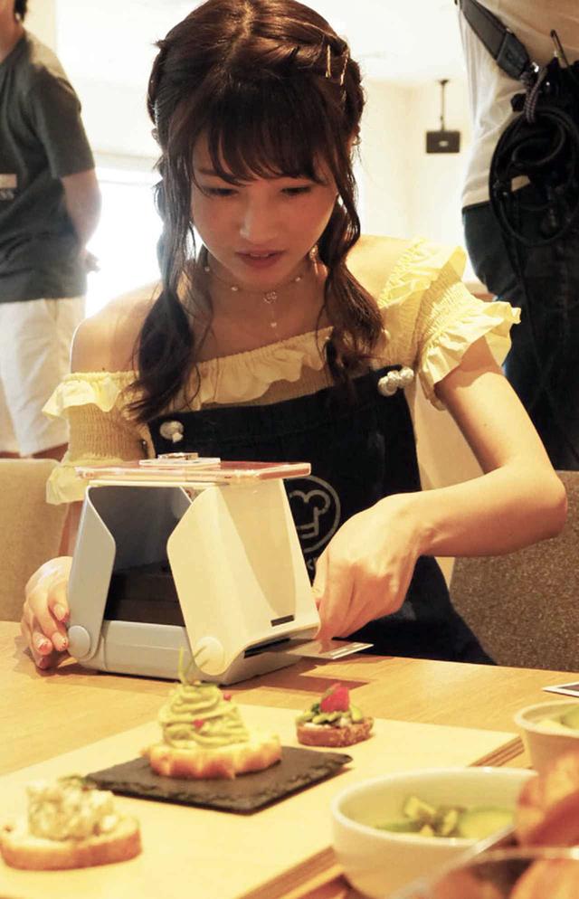 画像: 「慣れていないのでコツを掴むまで少し時間がかかりました」と鎌田安里紗ちゃん。