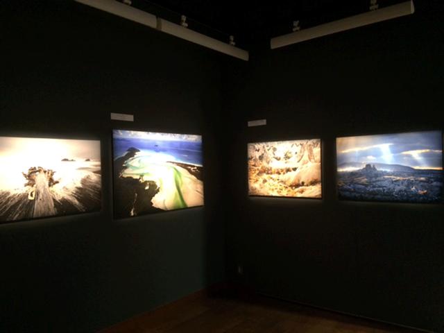 画像1: 野町和嘉写真展『PLANET』は、世界遺産がテーマの「2018年キヤノンカレンダー」のために海外で撮り下ろした作品中、カレンダーには使用しなかった作品23点を展示。