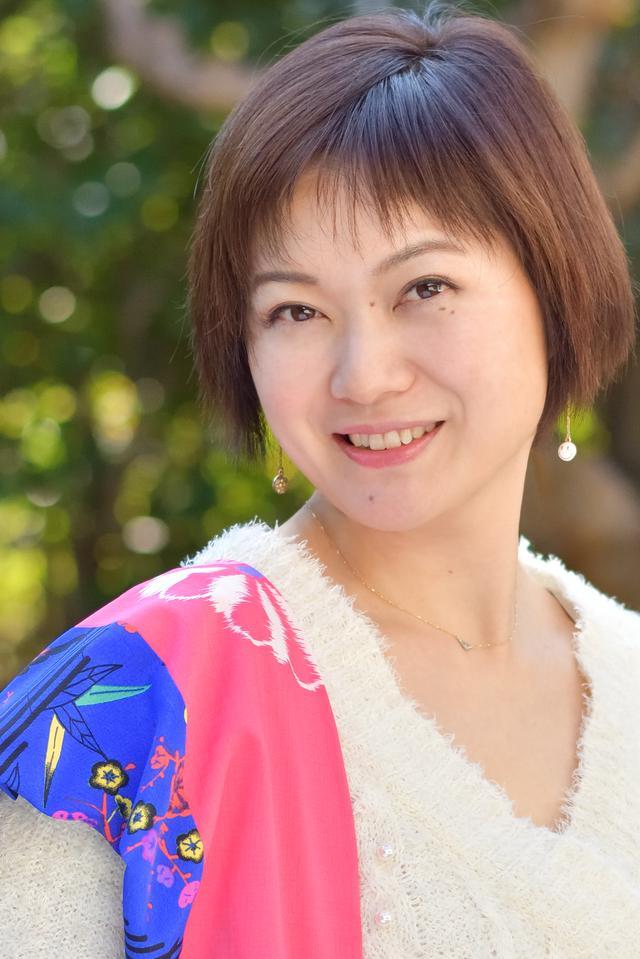 画像: 東京都出身。大学卒業後、舞台俳優として活動するがモデルとしてカメラの前に立つうちに撮る側に興味が湧き、作品を持ち込んだカメラ雑誌の出版社に入社し編集と写真を学ぶ。現在はフリーの写真家として雑誌やイベント、ニコンカレッジやLUMIXフォトスクールの写真教室など、多方面で活動中。興味を持った被写体に積極的にアプローチするので撮影ジャンルは赤ちゃんから戦闘機までと幅広い。(社)日本写真家協会(JPS)会員。
