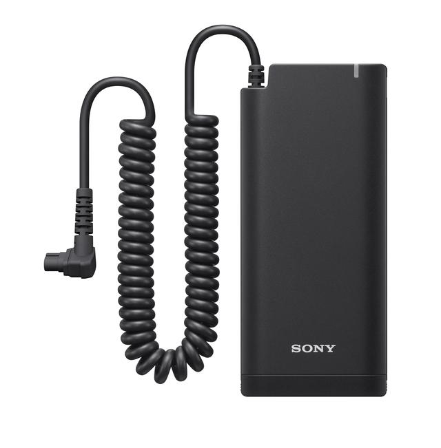 画像: フラッシュ用外部電池アダプター「FA-EBA1」
