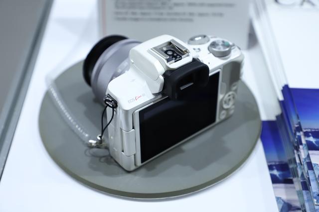 画像2: 人気を集めた「EOS Kiss M」のタッチ&トライ!