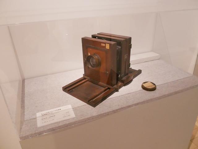 画像2: 2階展示室では「写真発祥地の原風景 長崎」展