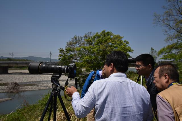 画像: こちらは話題の180-400mmズーム。助川先生がバッチリとセッティングしてくださいました!