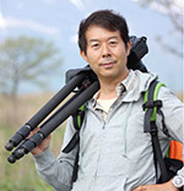 画像: 石井孝親 (いしいよしちか) 1967年 横浜生まれ。2000年 写真館勤務を経て自然写真家として活動を始める。2010年 光を生かす花の撮影術 日本カメラ社。2017年 10月銀座キヤノンギャラリーにて写真展「小さな自然との触れ合い」開催。その他 写真展多数開催。2017年7月 NHK趣味の園芸 花遊美「熱帯植物の撮影テク・ハイビスカス」に出演。2017年8月 NHK趣味の園芸 花遊美「夏の花の撮影テク・ヒマワリ」に出演。2018年 第15回 タムロン・マクロレンズフォトコンテスト・ネイチャーの部審査員。