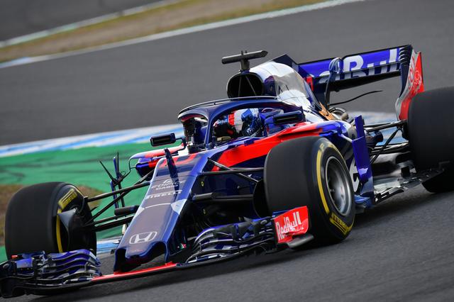 画像: ヘルメットにピントを合わせるのが難しい現代F1マシンの構造だが、狙った中央1点のフォーカスポイントをしっかりフォローしてくれた。 ■絞りF7.1 1/640秒 ISO800 600mm域