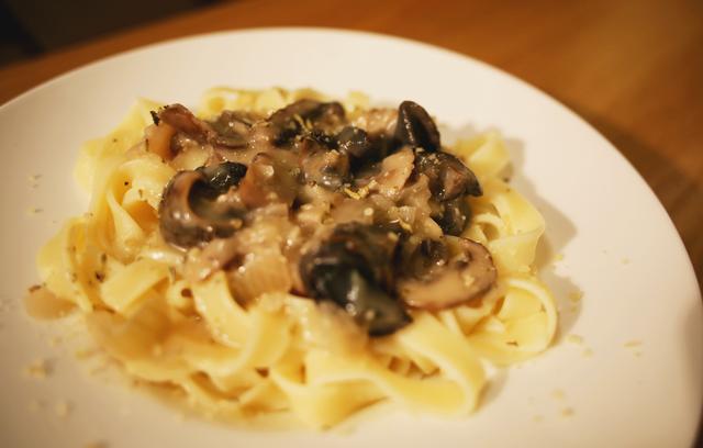 画像: ホステルで本格フランス家庭料理!?エスカルゴも!