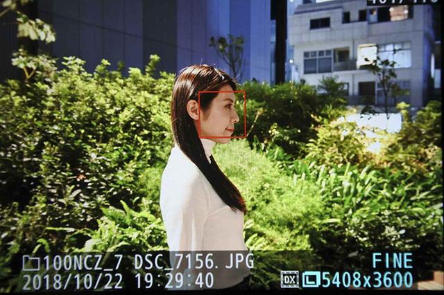 画像3: 近距離まで顔認識AFで目にピントが来た!
