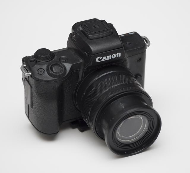 画像: Canon EOS Kiss M(ブラック)アクセサリー+EF-M15-45mm F3.5-6.3 IS STM