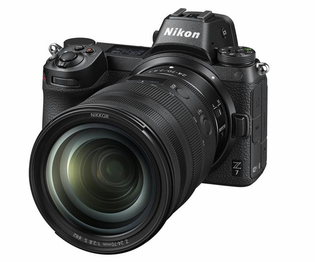画像: Z 7に装着したNIKKOR Z 24-70㎜ f/2.8 S
