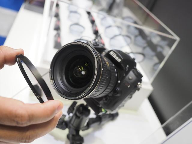 画像1: ブースの展示、ストロボの動きなどはこちら(動画)!