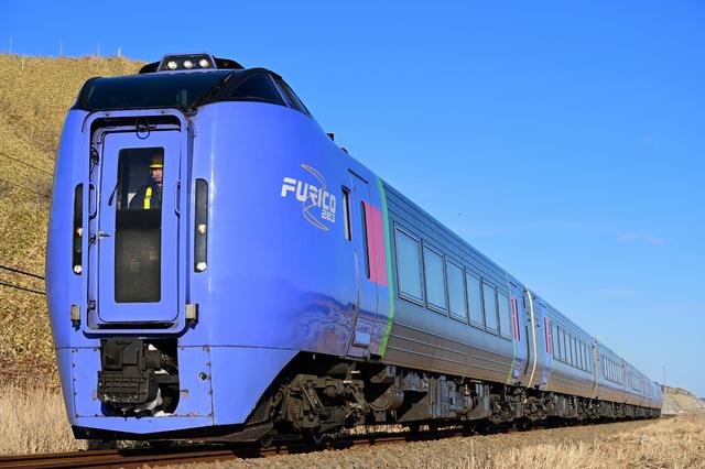 画像: 特急電車の編成写真にもチャレンジ。根室本線、音別~古瀬間。