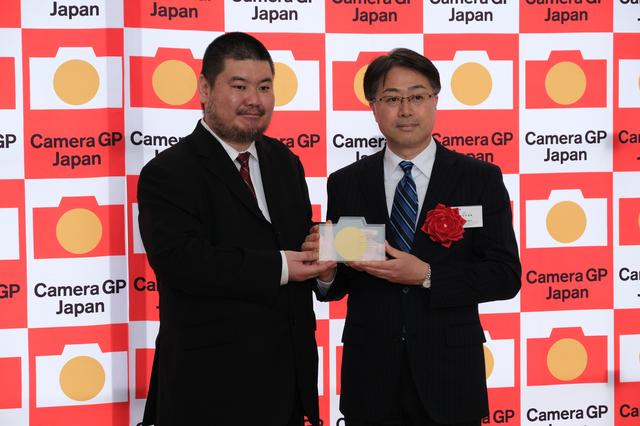 画像1: カメラグランプリ2019「あなたが選ぶベストカメラ賞」 オリンパス OM-D E-M1X
