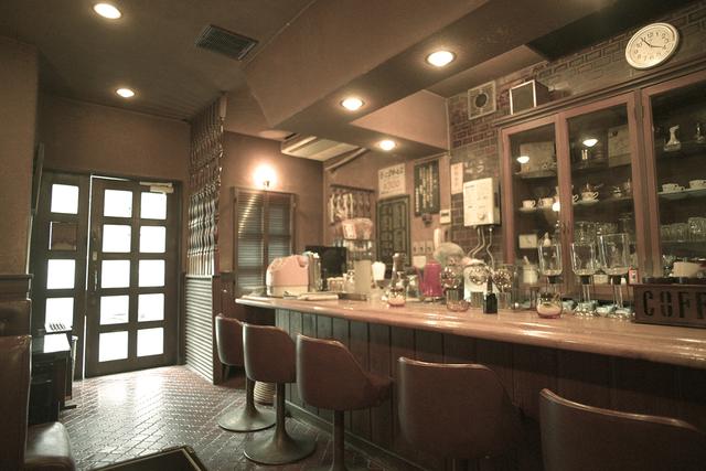 画像2: おとなりの駅、高円寺へ移動 さっそくお茶を「なかむら珈琲店」で