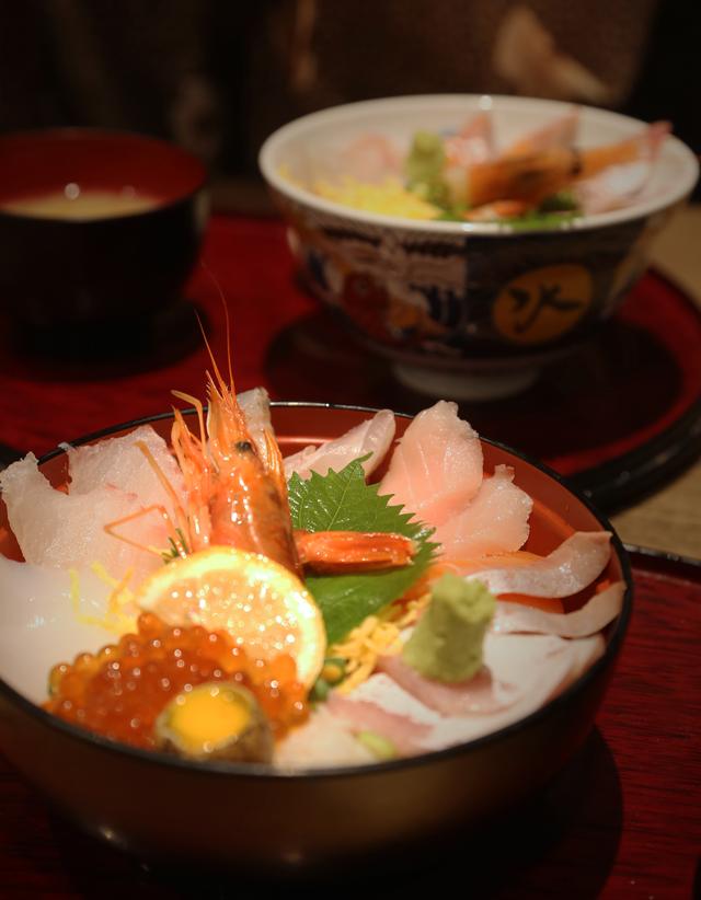 画像: オススメ海鮮丼は限定30食の海鮮丼!