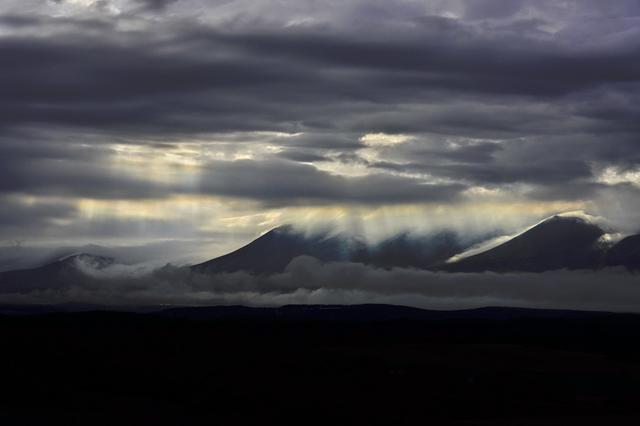 画像: ■ソニーα7R Ⅳ FE 70-200mm F2.8 GM OSS 絞りF11 1/800秒 マイナス2.3露出補正 ISO400