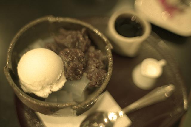 画像5: 「世田谷邪宗門」 店構えとは裏腹におしゃべりに花の咲く明るい喫茶店