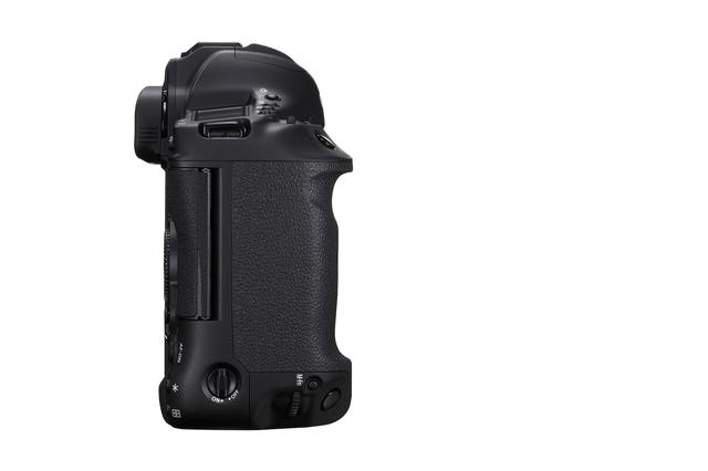 画像: キヤノン EOS-1D X Mark III 側面(グリップ側)