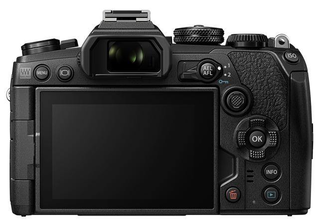 画像: OLYMPUS OM-D E-M1 Mark III 背面