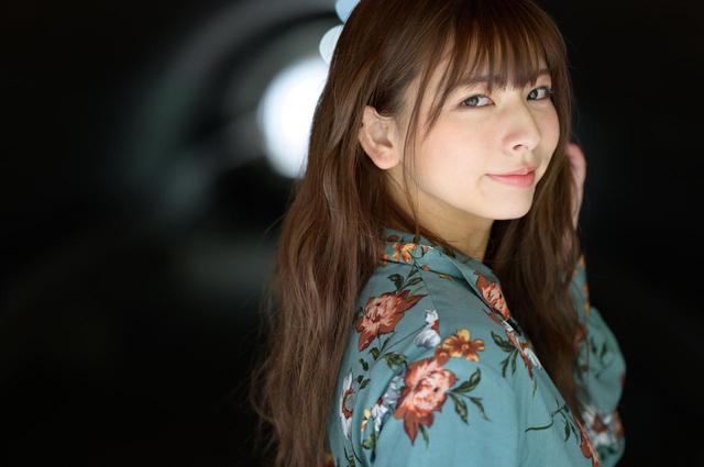 画像1: ポートレートPhotographer 河野英喜が撮影
Webカメラマンオリジナルコンテンツ『発掘!アイドル図鑑』
FILE No.027 葉月美優 3/4