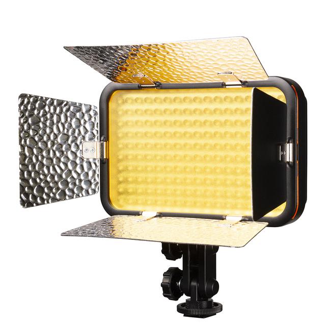 画像: LED170IIに付属のタングステン変換フィルターを装着したところ