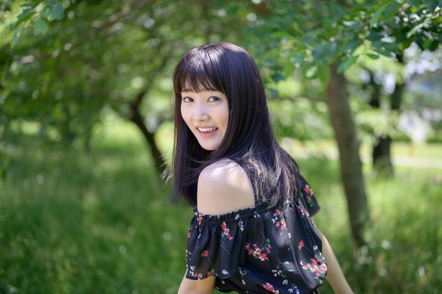 画像1: Photographer 河野英喜 撮影
Webカメラマンオリジナルコンテンツ『発掘!アイドル図鑑』
FILE No.030 斎藤さらら 3/4