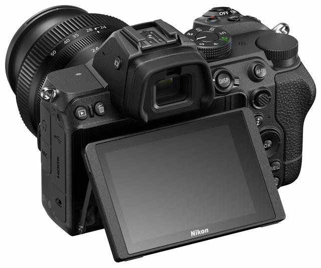 画像: 液晶モニターはチルト式3.2型タッチパネル
