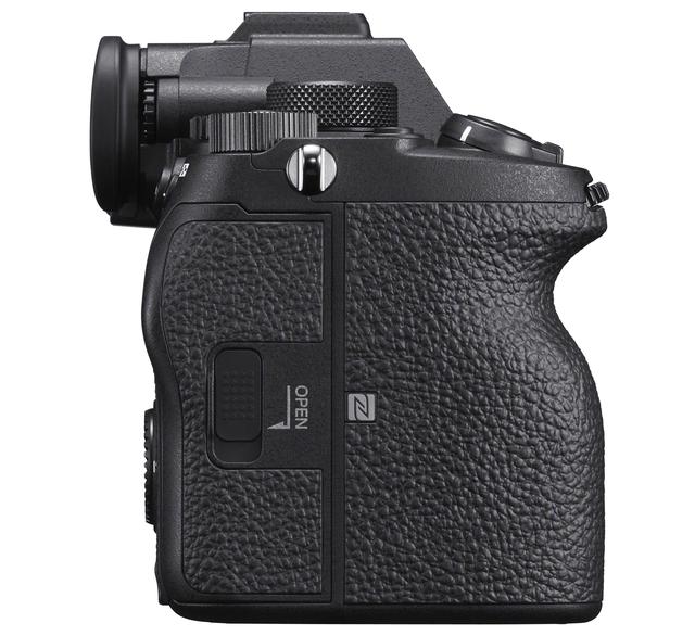 ショット数4022!■極上品■ SONYα7S ボディ ショット数4022!□極上品□ SONYα7S ボディ - メルカリ