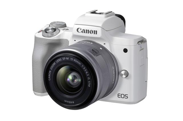 画像: うむ。相変わらず軽いっす!ブラック=約350g/ホワイト=なぜか約351g