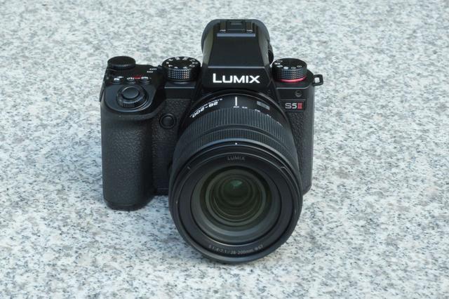 LUMIX G1 レッド ミラーレス一眼タムロン　28-200 マニュアル仕様 LUMIX G1 レッド ミラーレス一眼タムロン 28-200 マニュアル仕様