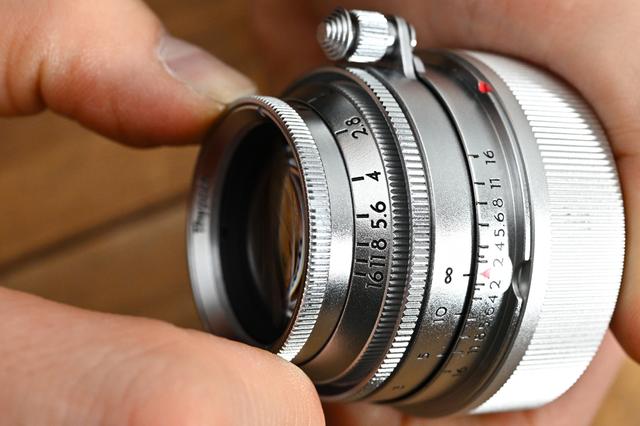 美品Thypoch Eureka 50mm f2 シルバー アルミ 単焦点レンズ 新品)Thypoch（タイポッシュ） Eureka 50mm F2 (ライカM用