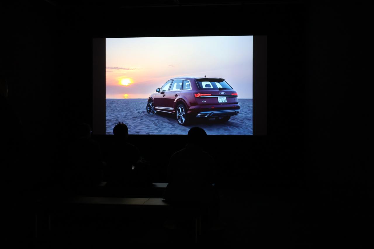 画像: ▲スライドショーのコーナーもあります。