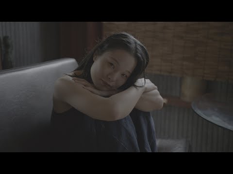 画像: ニコン ZRのRAWフォーマット「R3D NE」のLUTなしバージョンと、LUTを適用したバージョンとの比較動画 ■ポートレート　レンズ：NIKKOR Z 24-70mm f/2.8 S Ⅱ　三脚使用 ■スナップ　レンズ：NIKKOR Z 24-70mm f/4 S　手持ち撮影R「R3D NE」比較動画 youtu.be