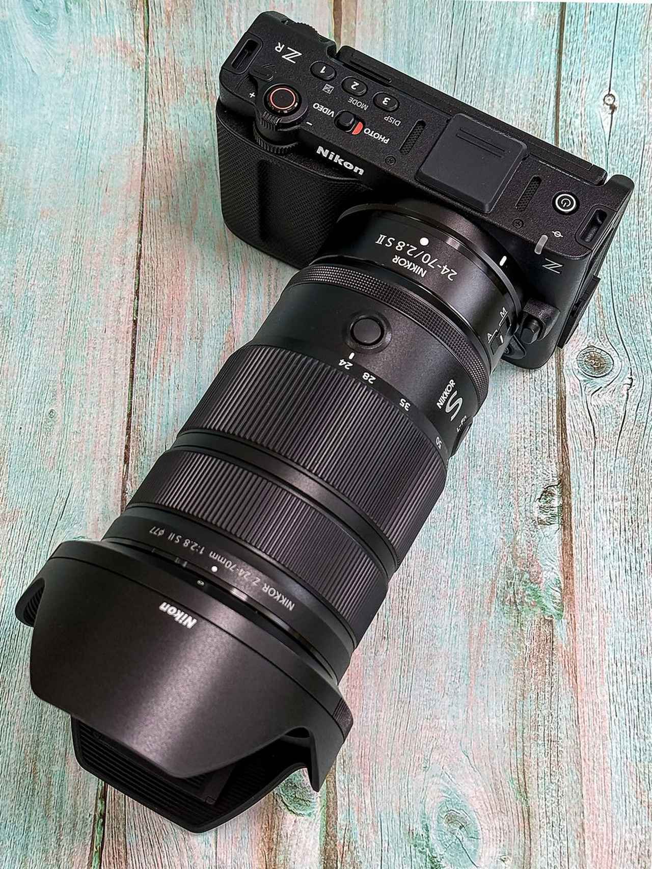 画像1: ニコン　ZR vs　キヤノン　EOS C50