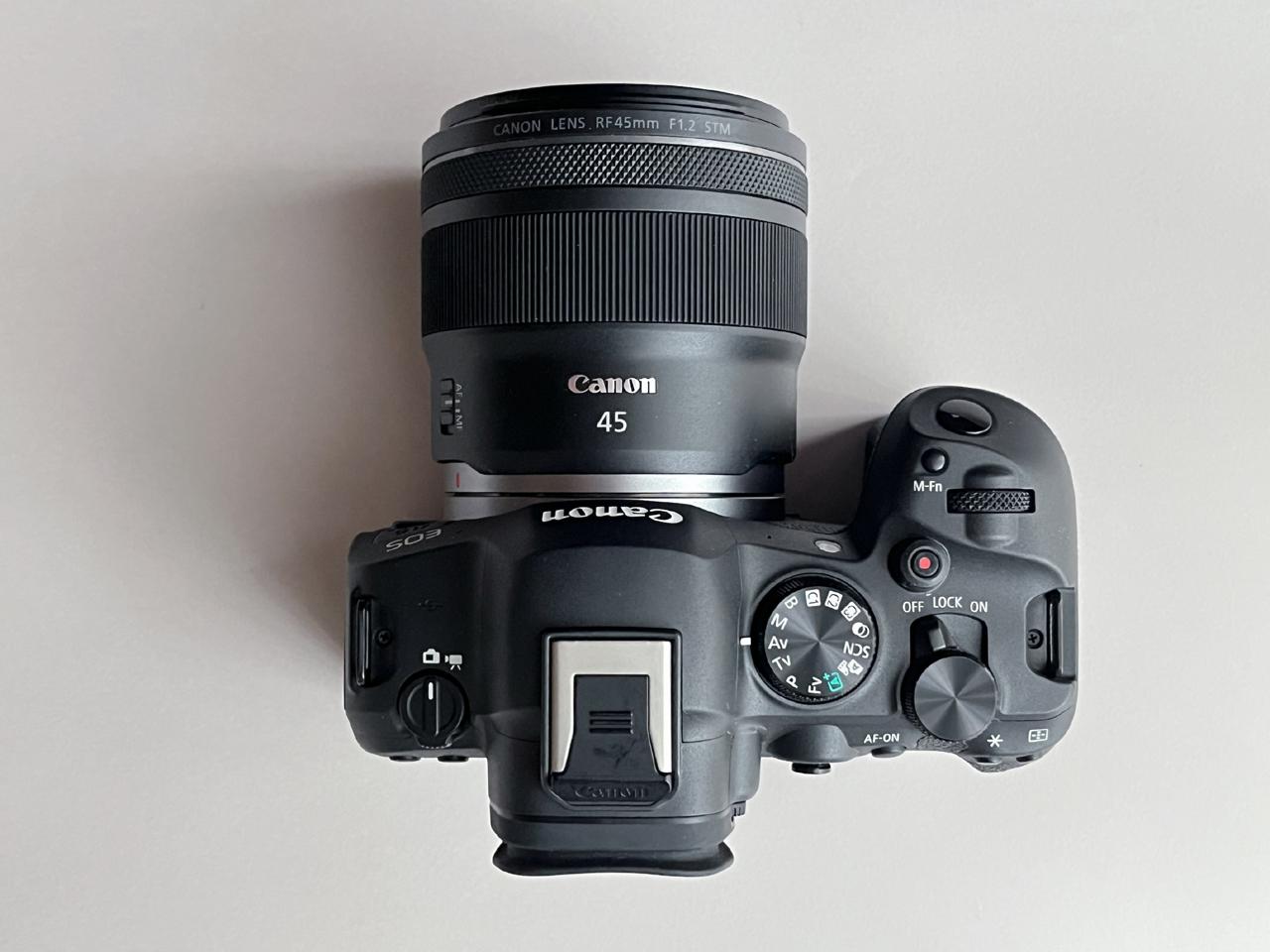 画像: キヤノン純正でありながら、ここまで「攻めた」のは嬉しい!