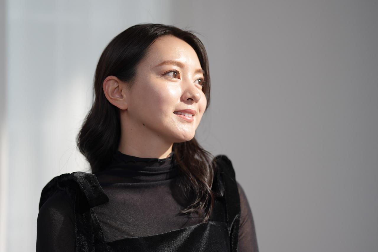 画像: FE85mm F1.4 GMで、開放絞りかつAF-Cで約400ショット連続撮影してみたが、元データではほぼ全てのカットでコンタクトの縁が分かるレベルのAF精度。大変に素晴らしい結果だった。イジワルな明暗比設定にも関わらず、ハイエストライトからディープシャドーまで無調整でポンと出たようには思えない。良し悪しや好き嫌いは別として、後処理のひと手間が減るのでとても楽。これにはクラリと来る。