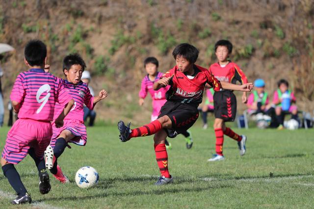 画像: 選手宣誓をした新田キャプテン率いるFC北砂 U-12も準々決勝に駒を進めている