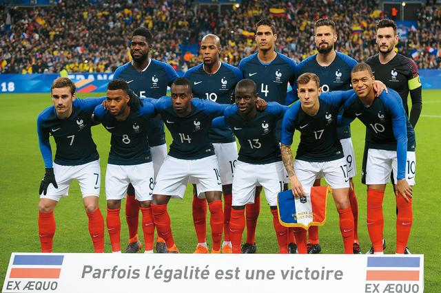 画像: フランス◎6大会連続15回目:1930、34、38、54、58、66、78、82、86、98、2002、06、10、14年 / FIFAランク◎7位 / 監督◎ディディエ・デシャン