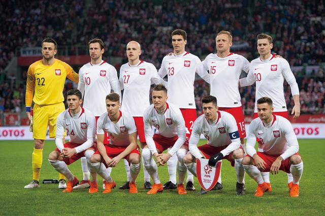 画像: ポーランド◎3大会ぶり8回目:1938、74、78、82、86、2002、06年 / FIFAランク◎8位 / 監督◎アダム・ナバウカ