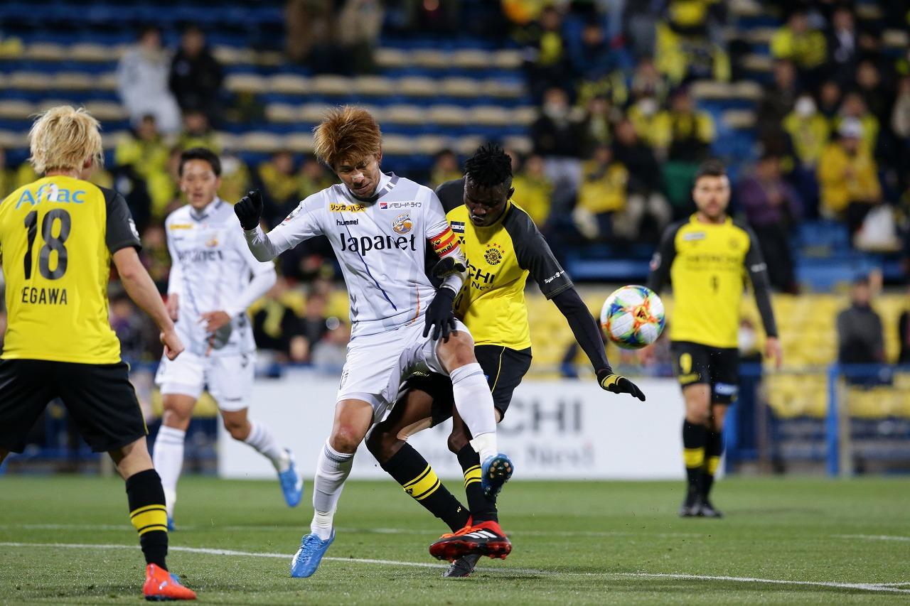 画像 : 2番目の画像 - オルンガが２ゴールを挙げるなど柏が長崎に快勝（写真◎J.LEAGUE） - サッカーマガジンWEB